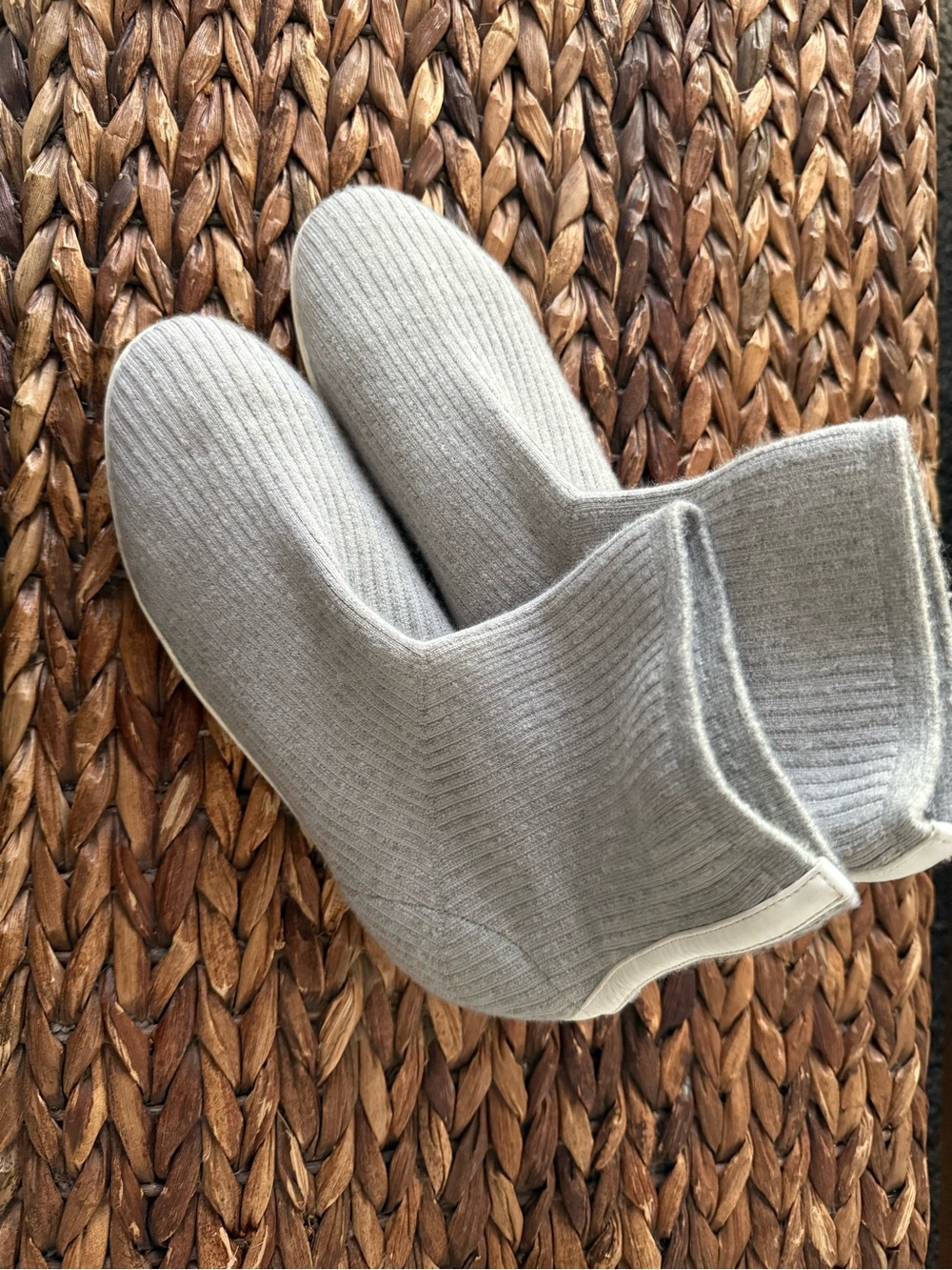 The Row Dean Cashmere Boots Light Gray